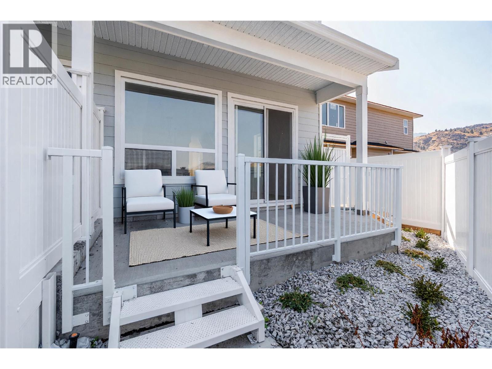  384 Chardonnay Avenue, Oliver