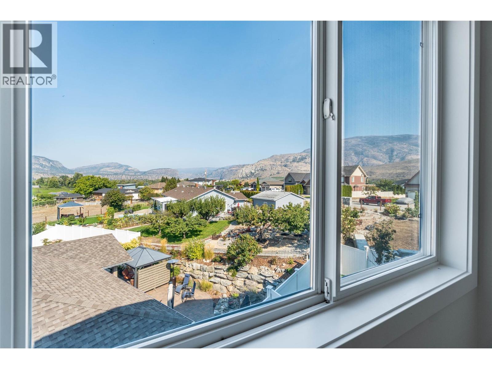  384 Chardonnay Avenue, Oliver