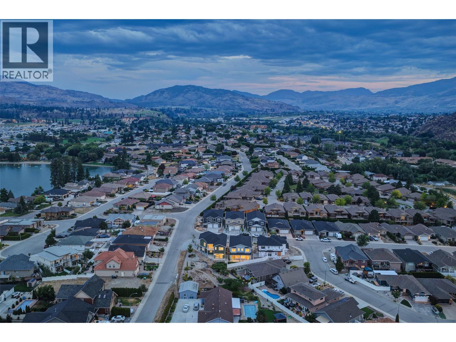  384 Chardonnay Avenue, Oliver