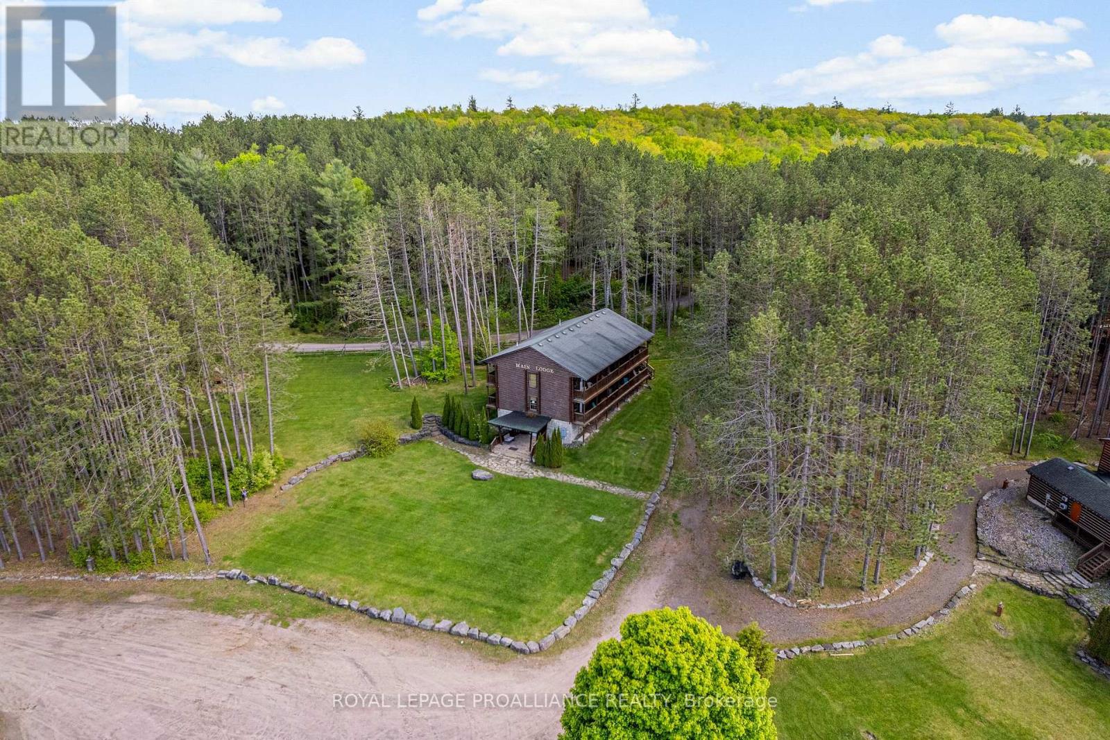 16 BEAVER CREEK LANE - 7