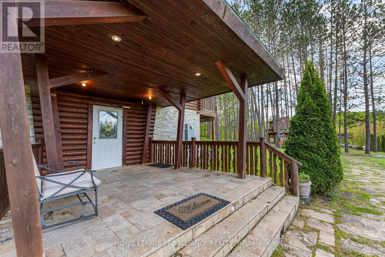 16 BEAVER CREEK LANE - 8