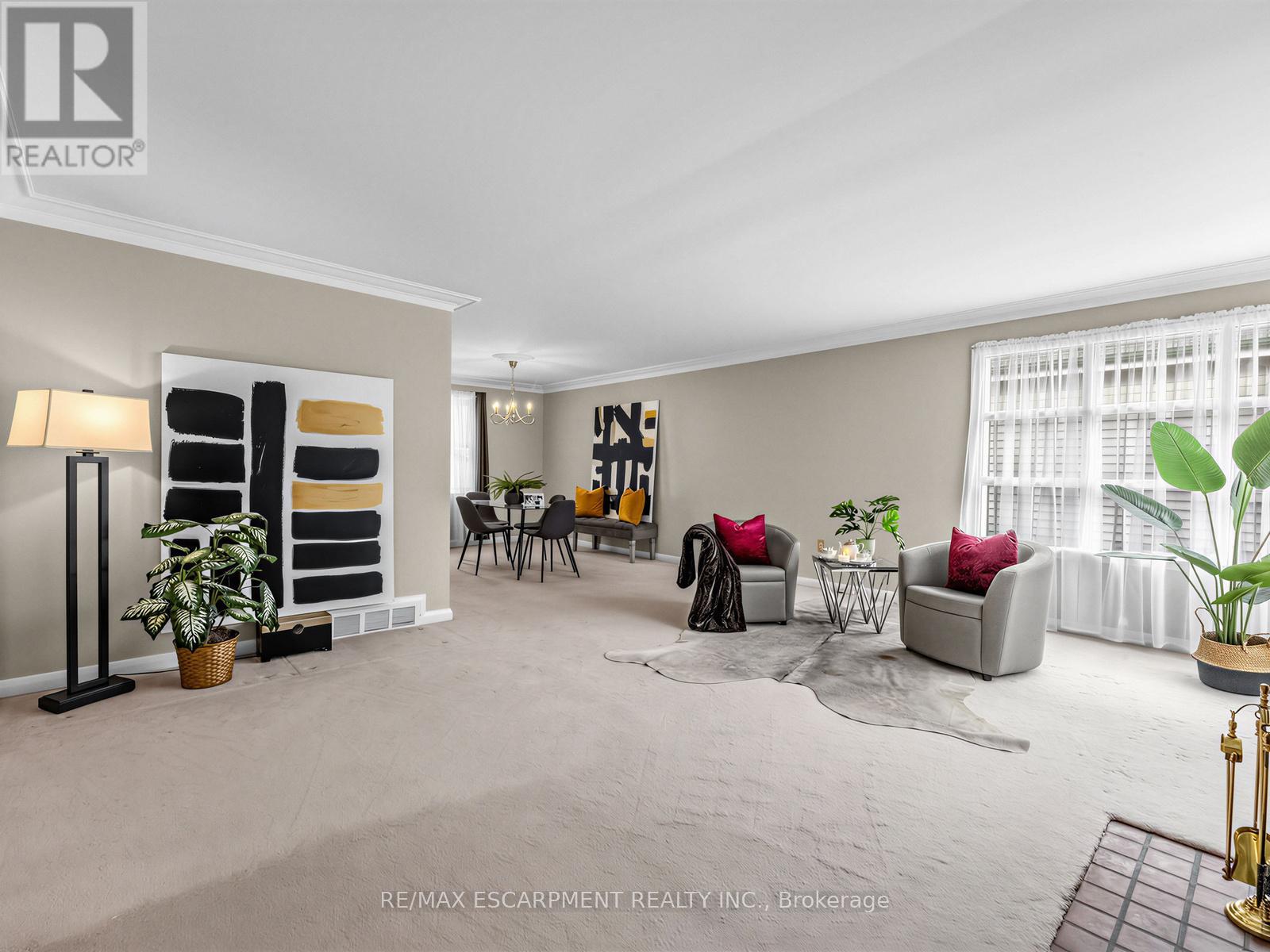 33 MILL STREET S - 11