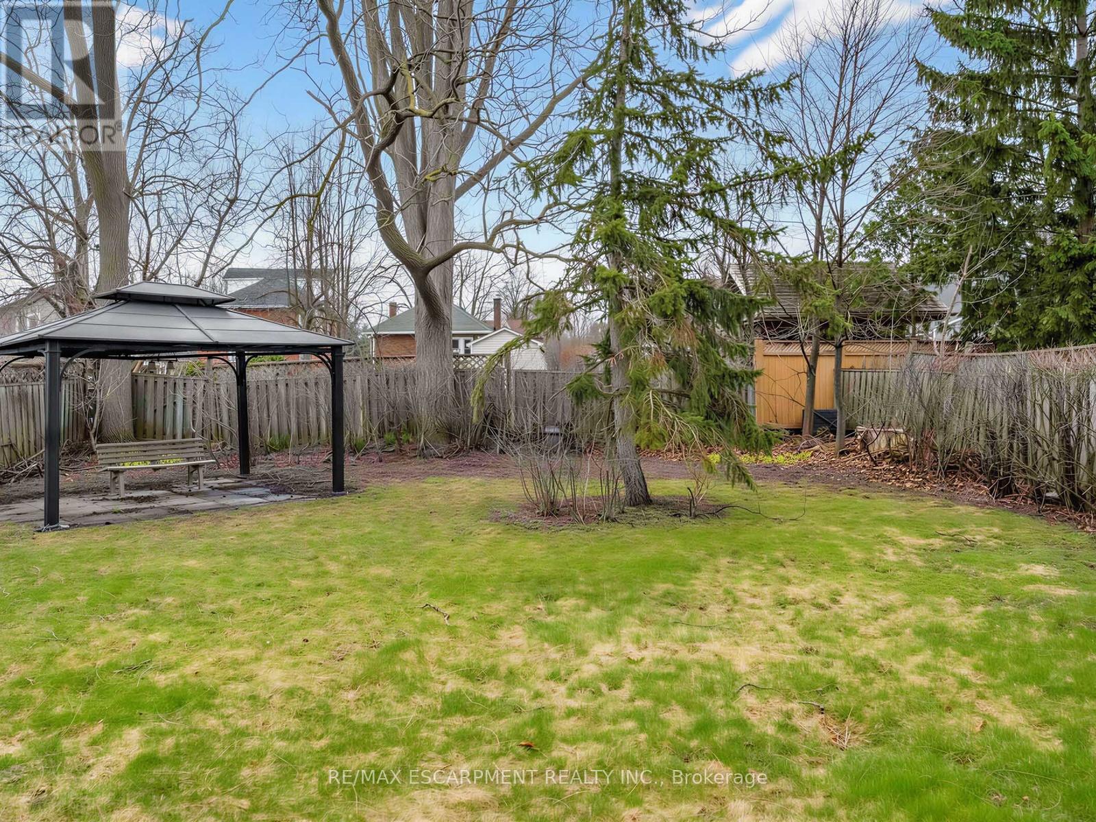 33 MILL STREET S - 30