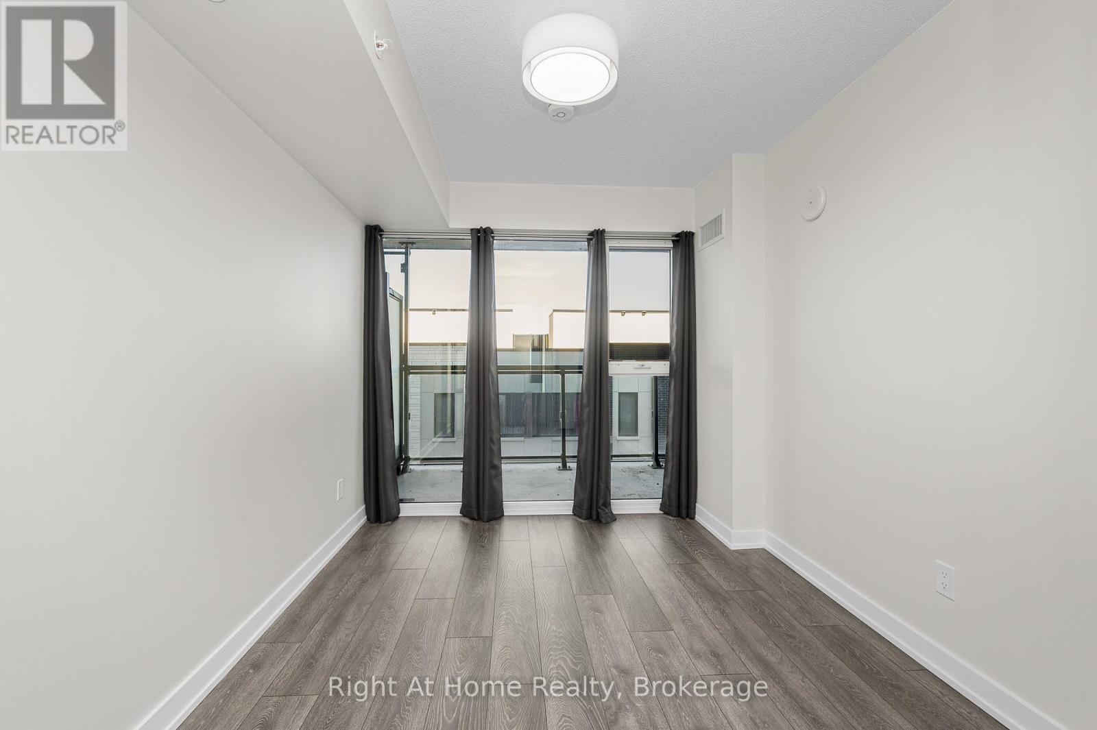 B426 - 1119 COOKE BOULEVARD — photo 23