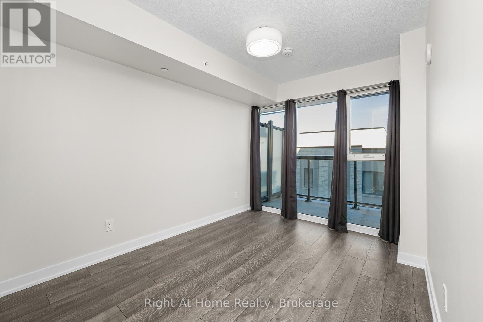 B426 - 1119 COOKE BOULEVARD — photo 24