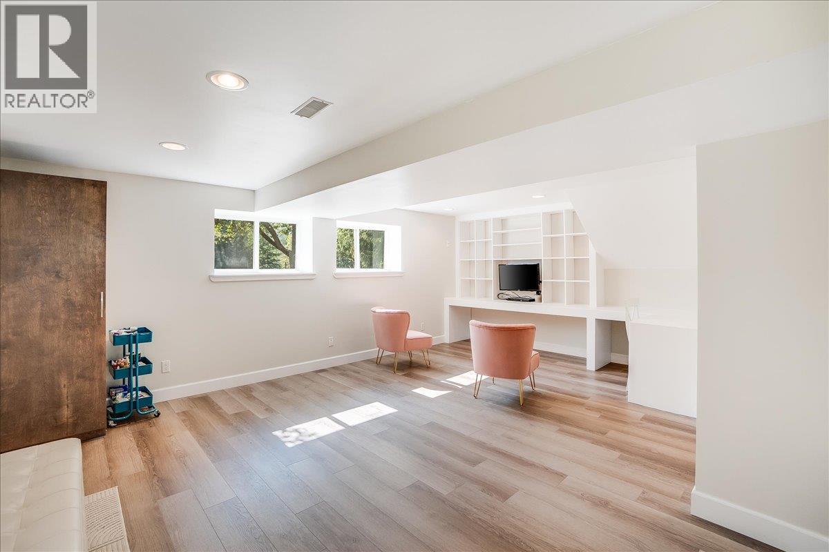 3710 LADYBIRD ROAD - 36