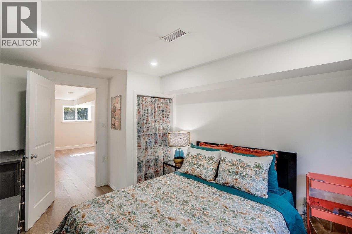 3710 LADYBIRD ROAD - 39