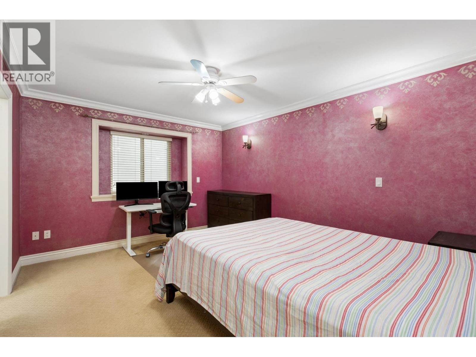 418 E 13TH STREET, North Vancouver