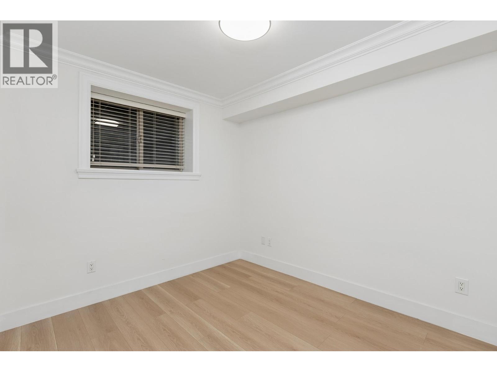 418 E 13TH STREET, North Vancouver