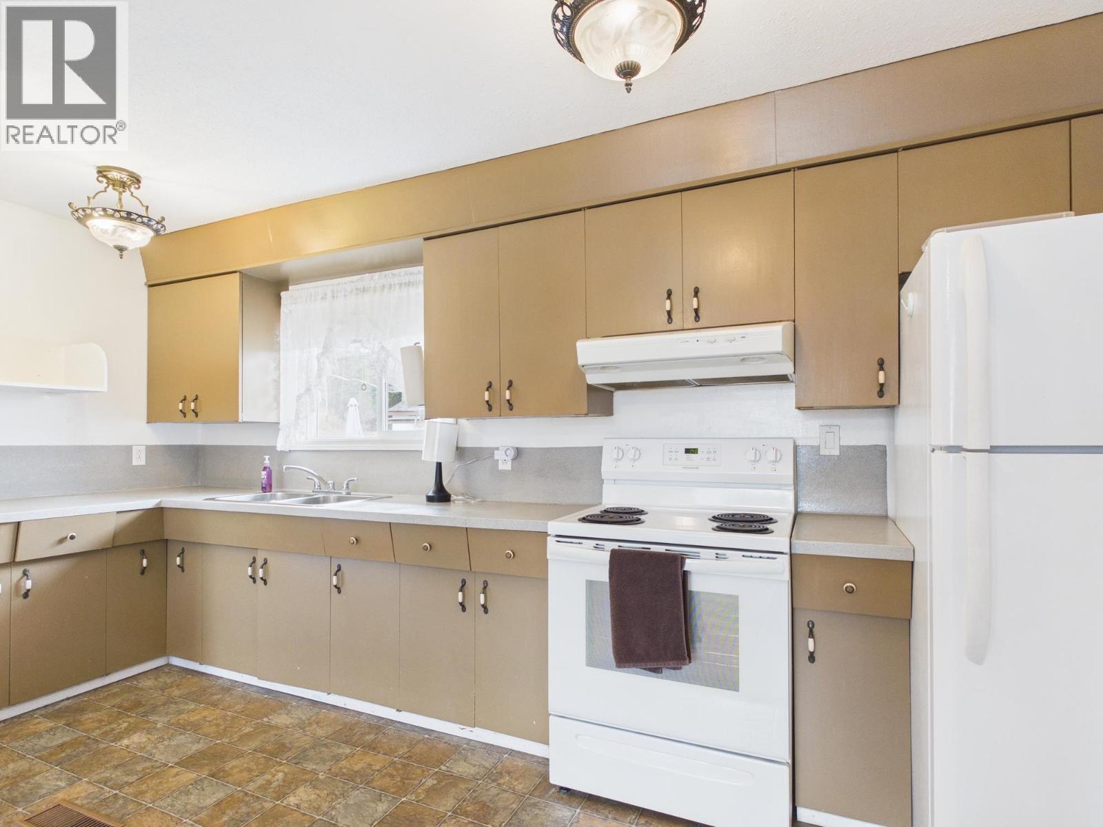 1115 DENNY ROAD - 7