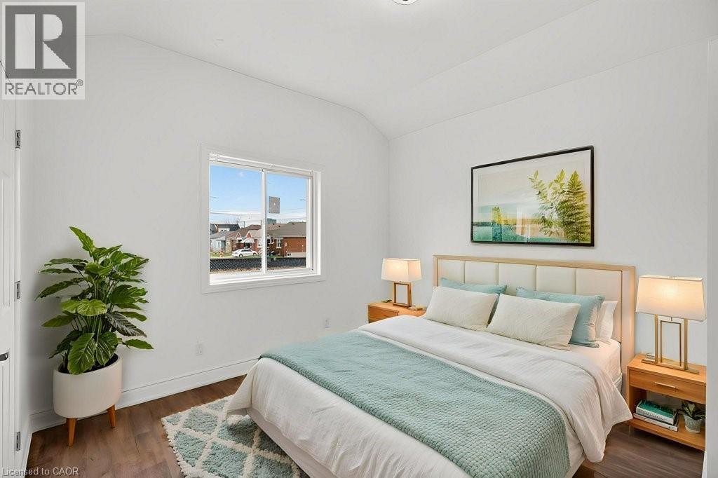 299 BRITANNIA Avenue - 20