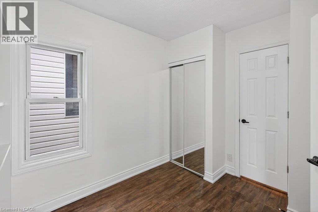 299 BRITANNIA Avenue - 25