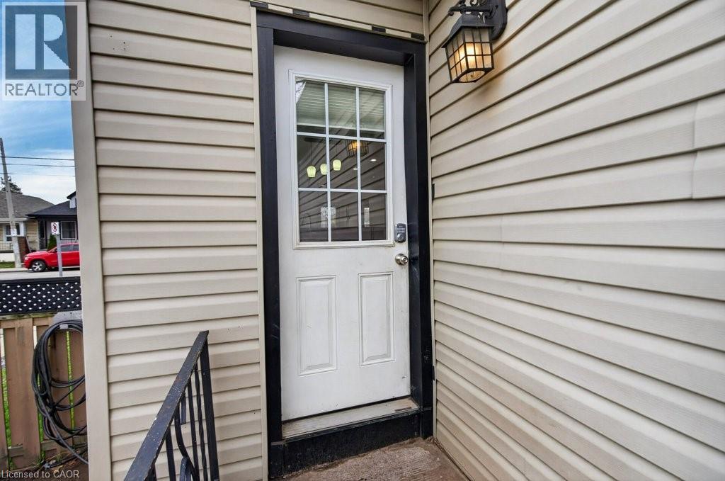 299 BRITANNIA Avenue - 39