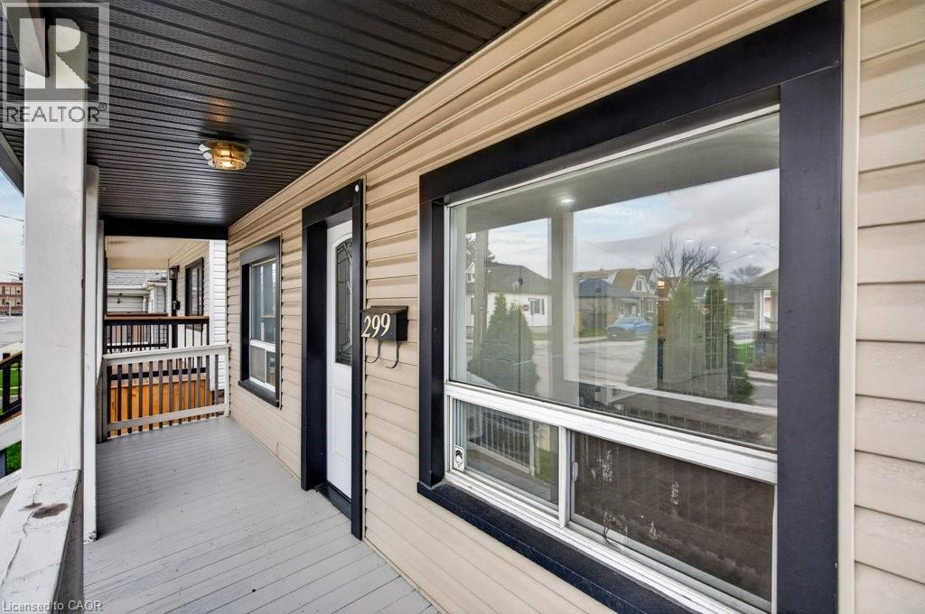 299 BRITANNIA Avenue - 7