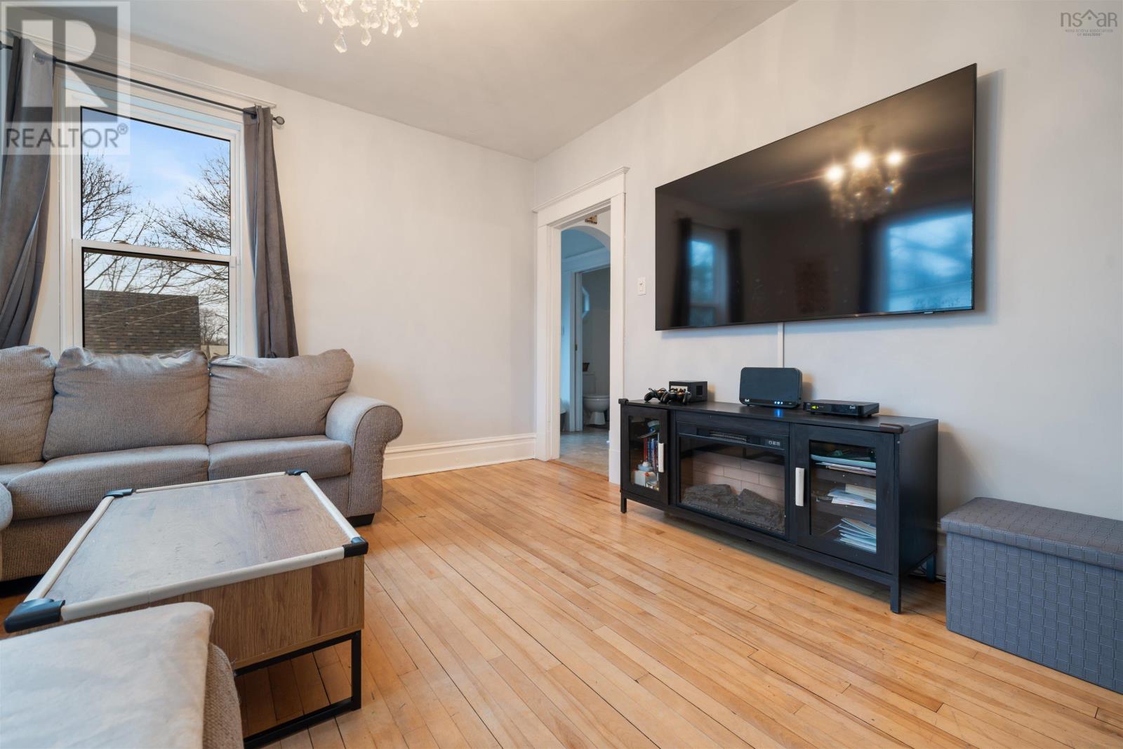 Property 20 of 47 of 168 Carleton Street