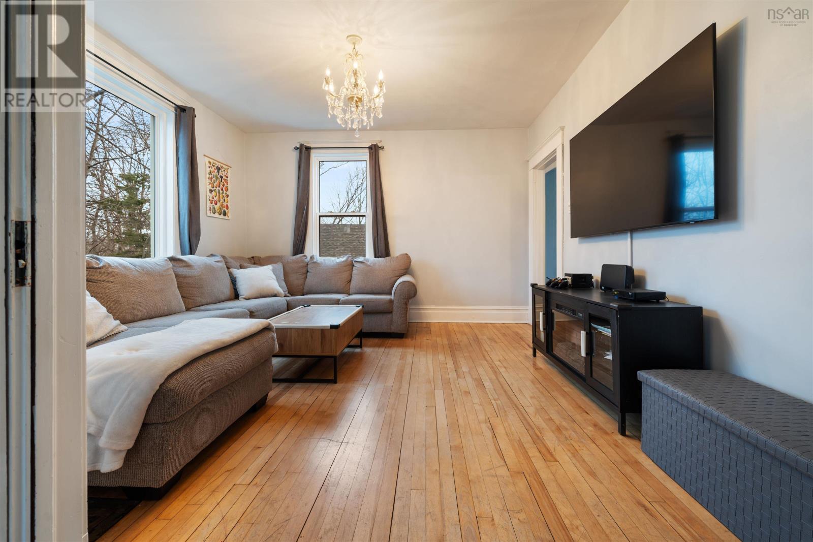 Property 18 of 47 of 168 Carleton Street