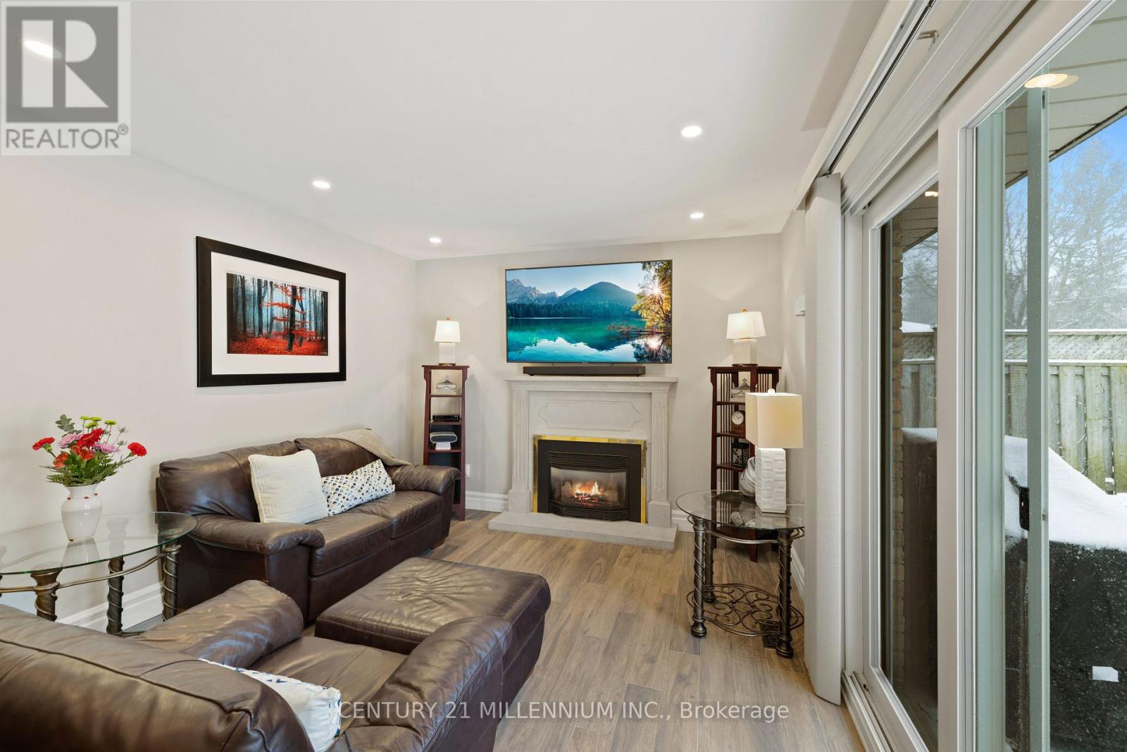 4 MARCHMOUNT CRESCENT — photo 17