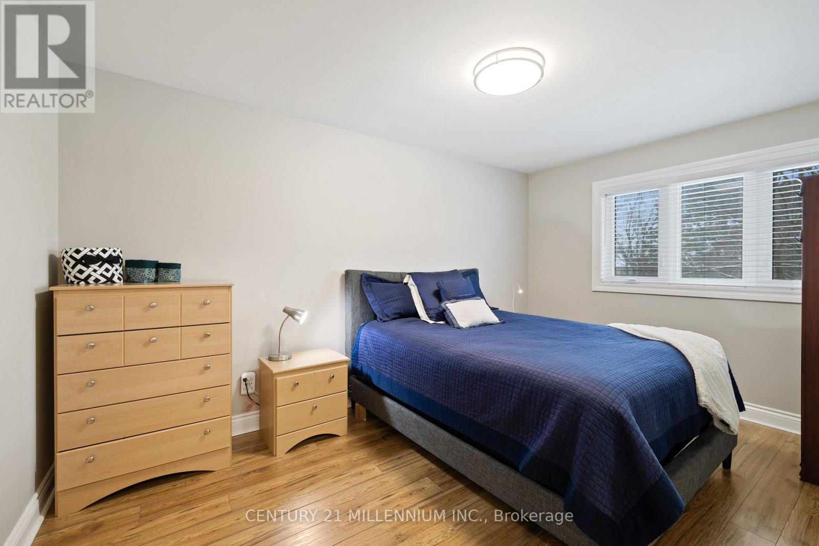 4 MARCHMOUNT CRESCENT — photo 26