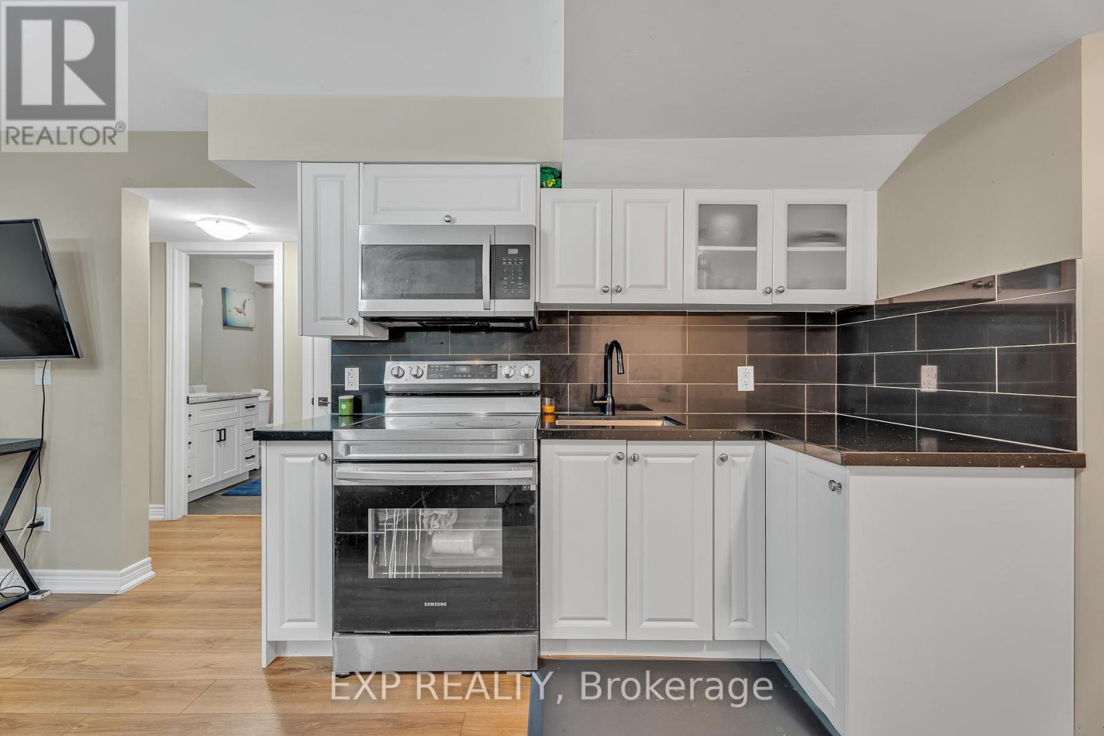 1206 HANSLER ROAD - 29