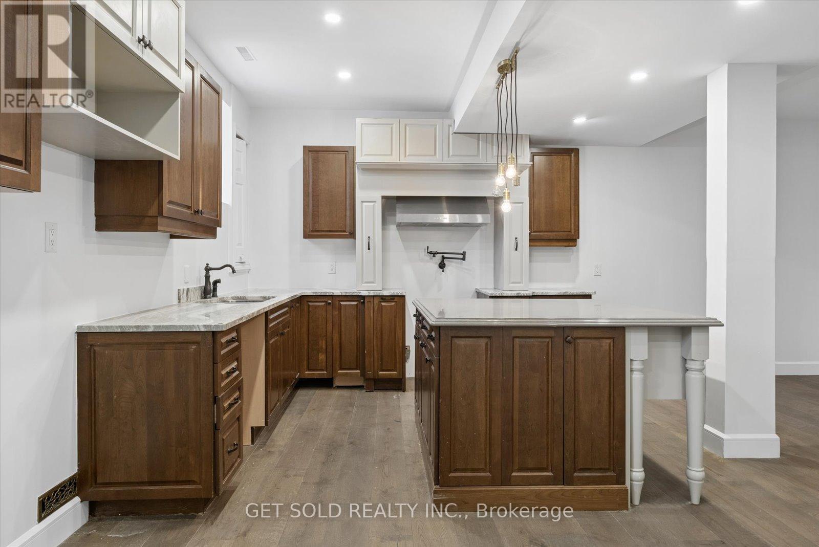 3778 HARRYS LANE W - 10