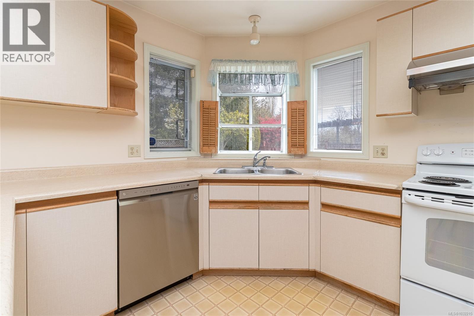  4136 San Miguel Close, Saanich