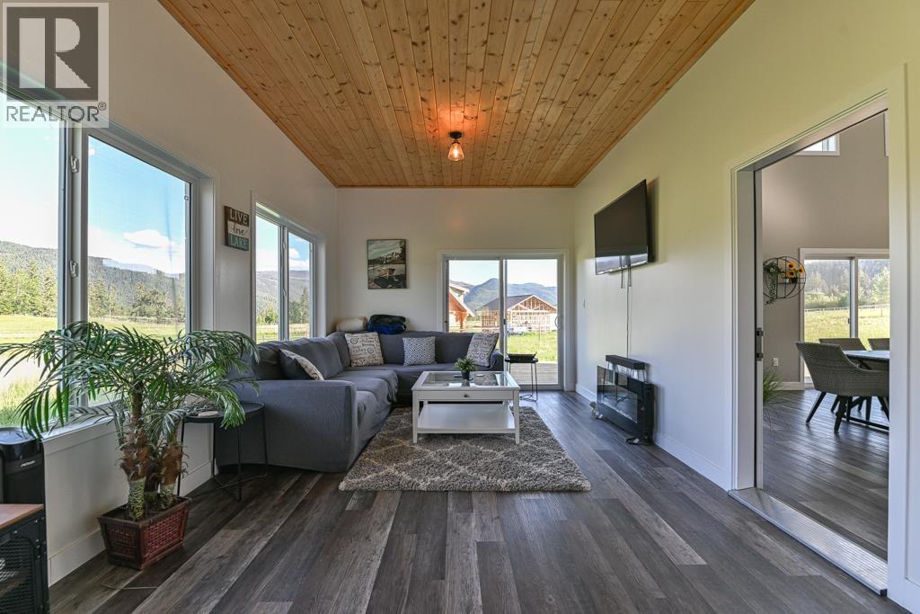 3963 CANIMVIEW DRIVE - 22