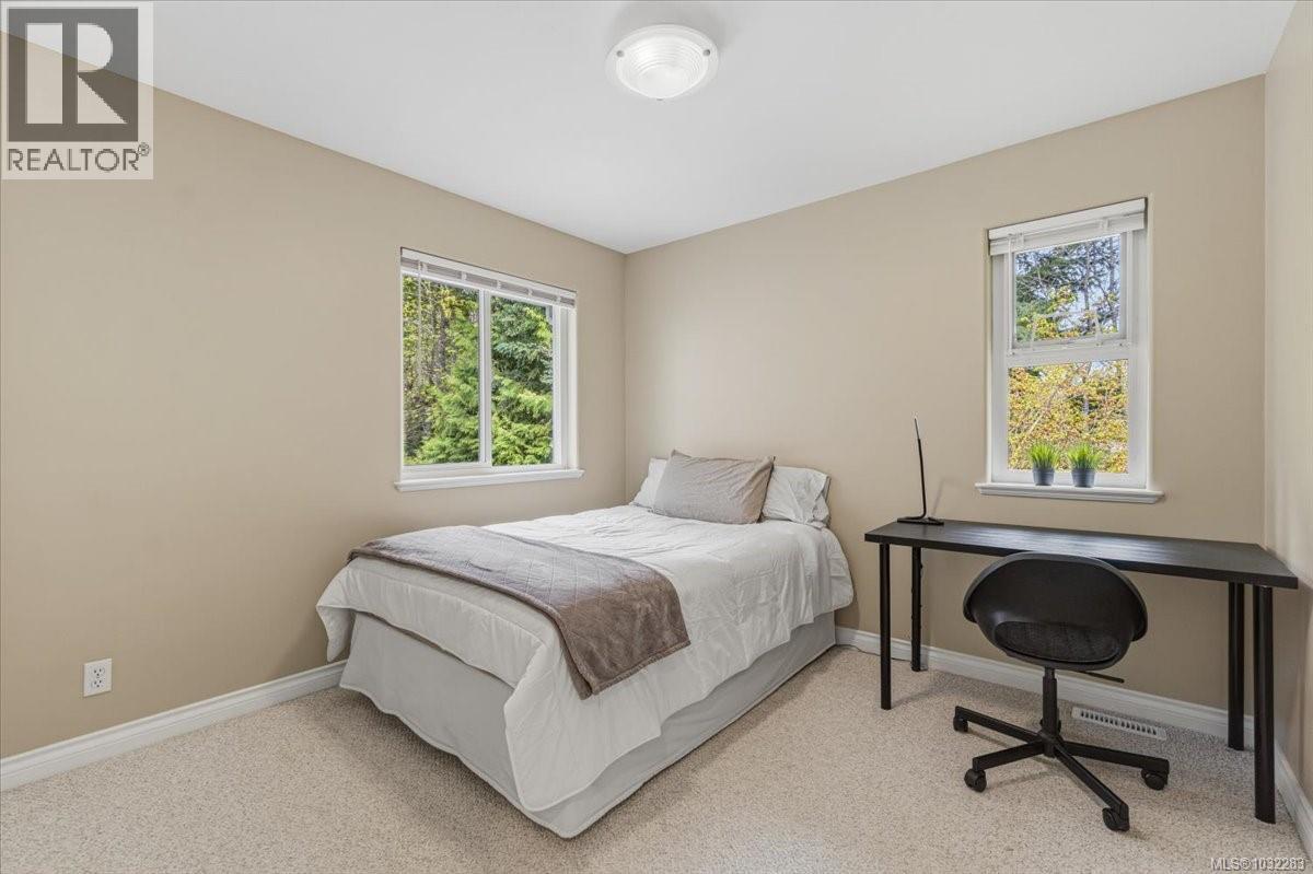 2416 NANOOSE RD - 13