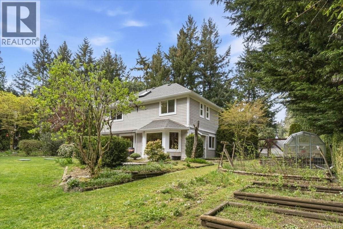 2416 NANOOSE RD - 51