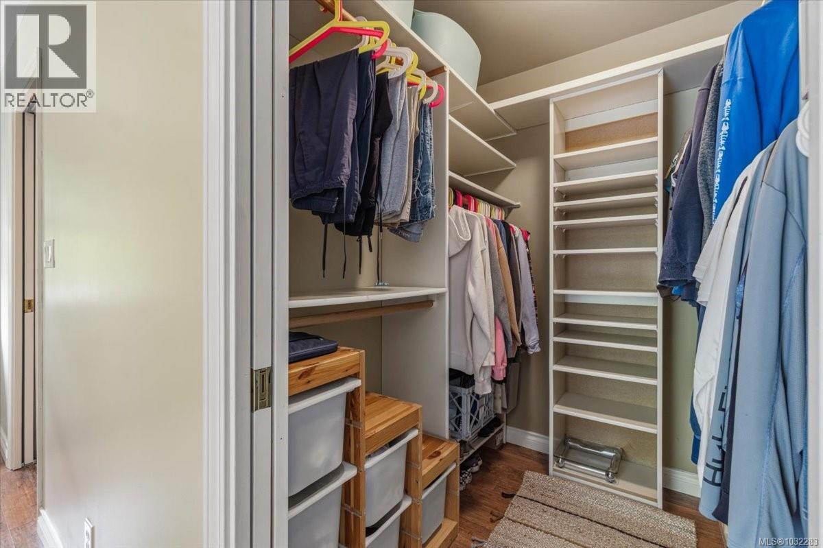 2416 NANOOSE RD - 10