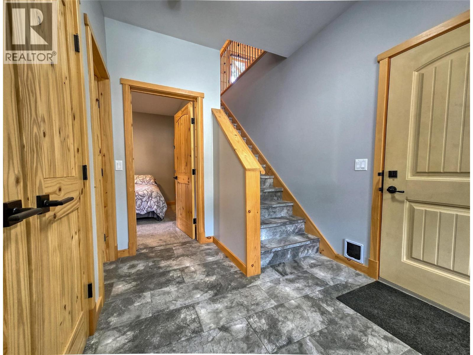 983 SWANSEA VIEW ROAD - 31