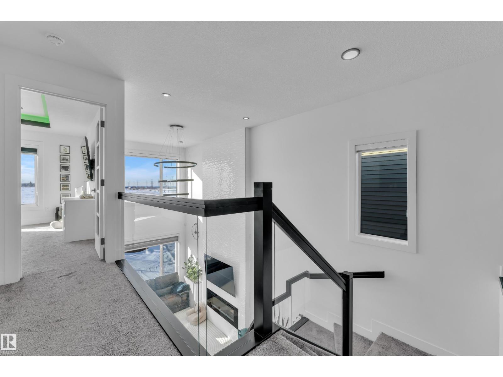 316 42 ST SW - 24