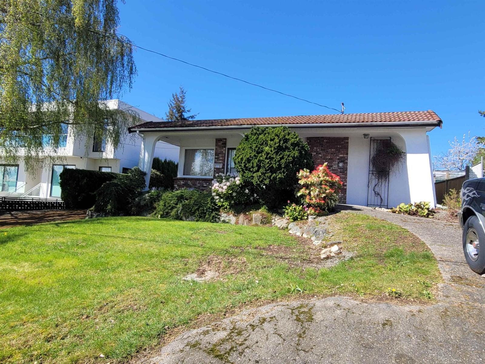 1137 PARKER STREET, White Rock