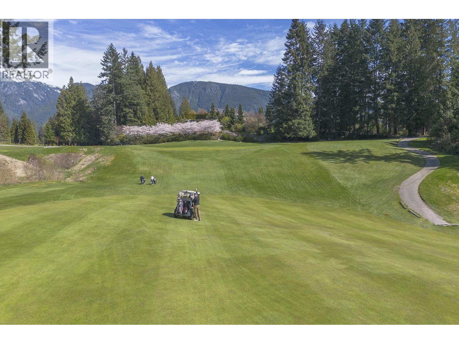 460 SOUTHBOROUGH DRIVE, West Vancouver