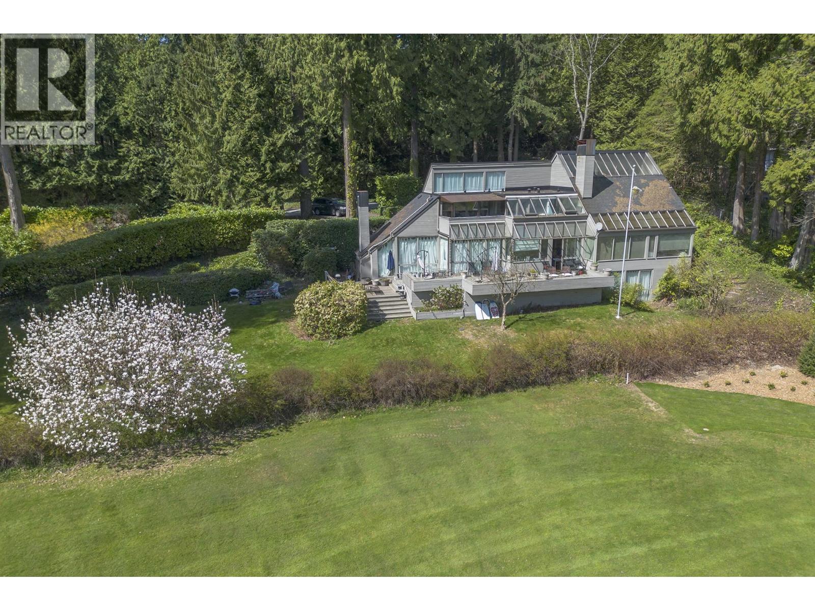 460 SOUTHBOROUGH DRIVE, West Vancouver