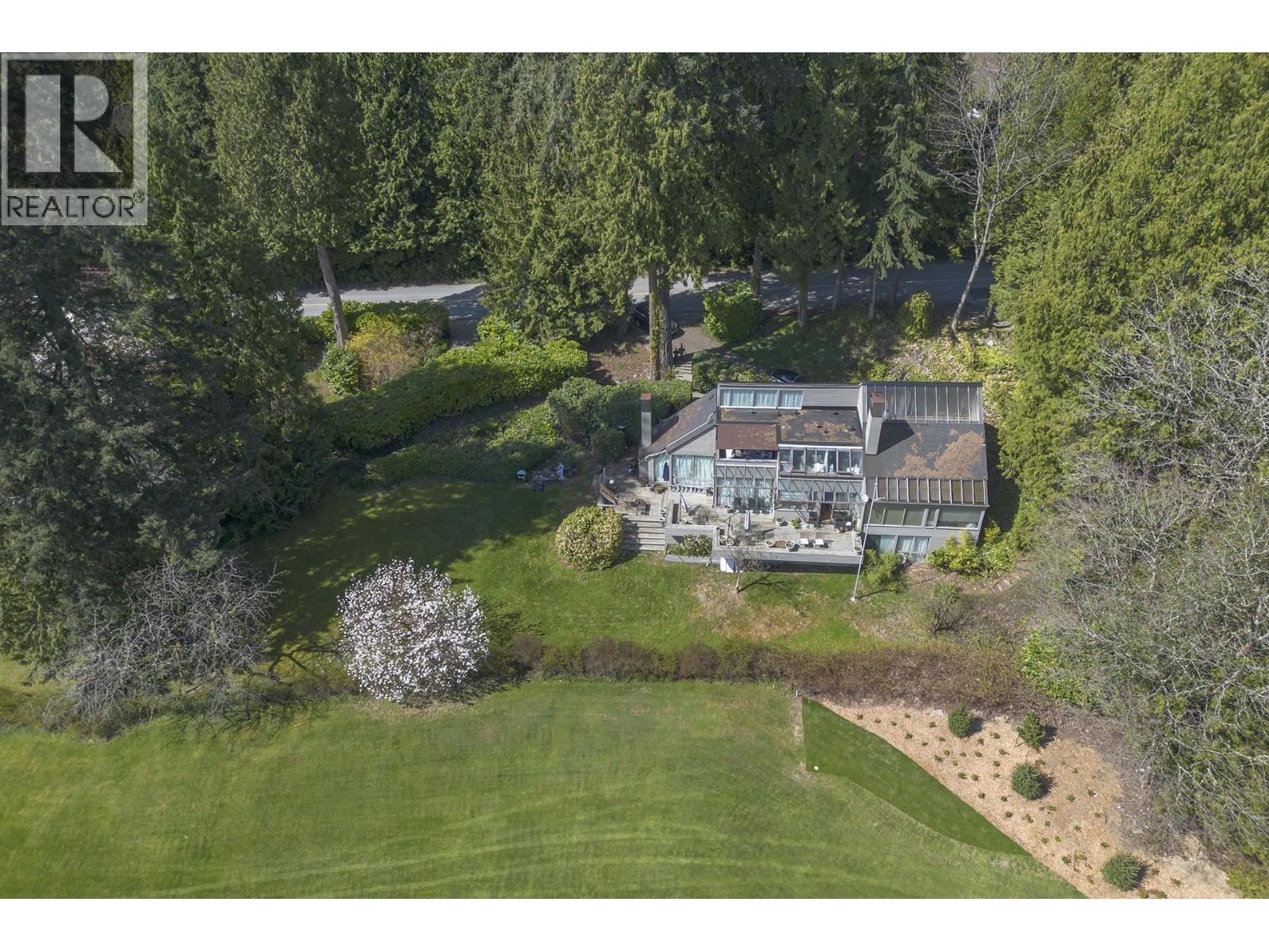460 SOUTHBOROUGH DRIVE, West Vancouver