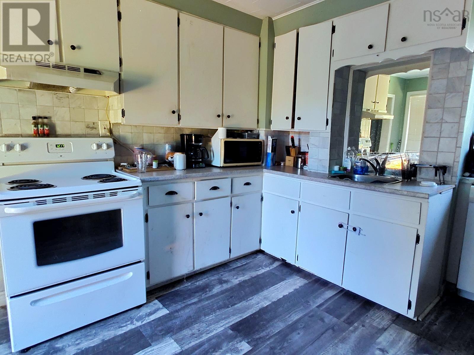 Property 8 of 27 of 219 Rockdale Avenue