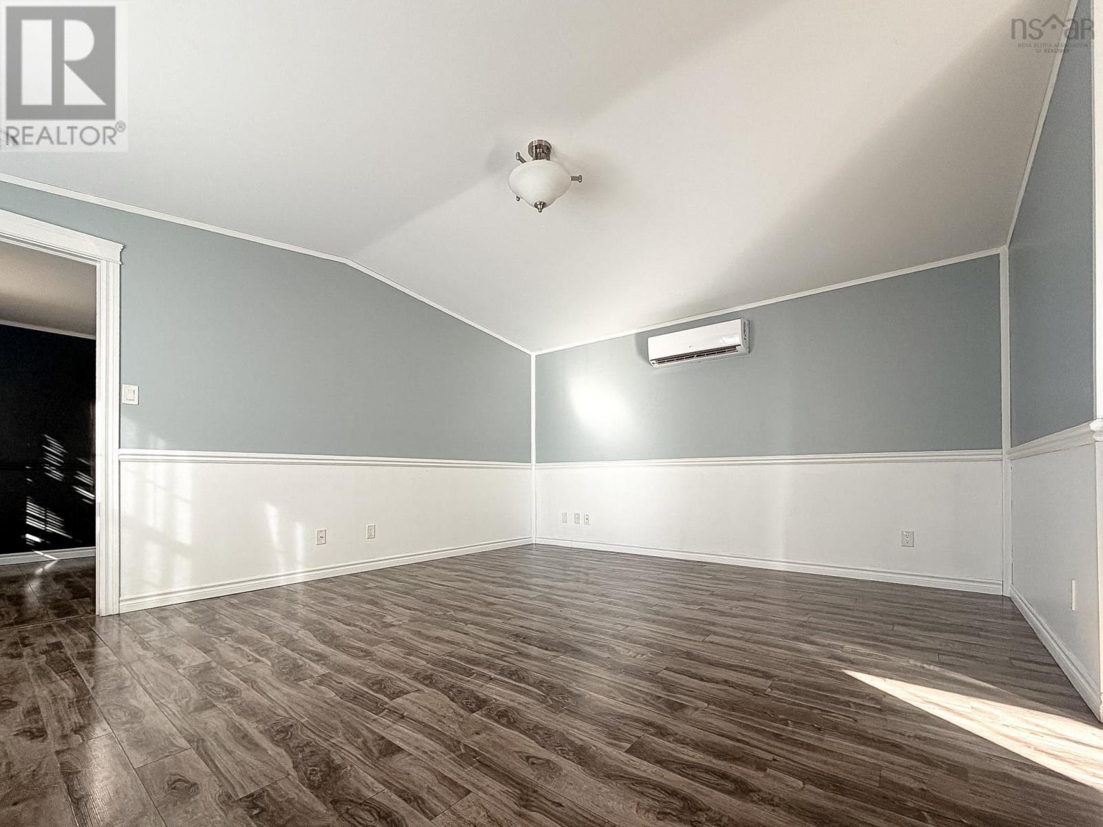 Property 20 of 23 of 72 Second Street