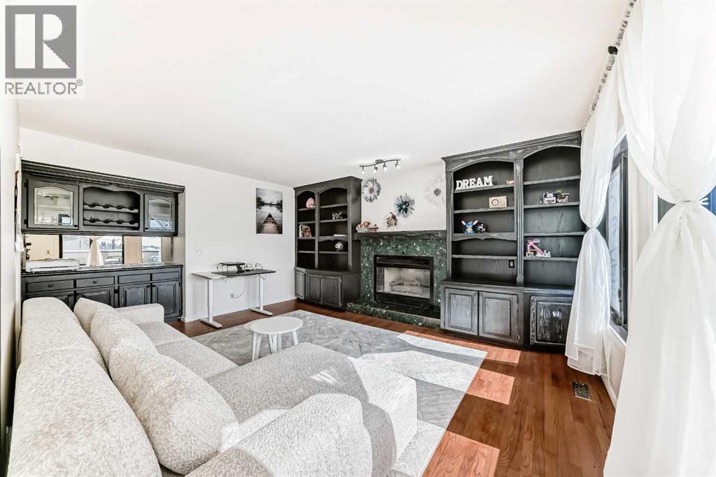 40 CHRISTIE CAIRN SQUARE SW - 9