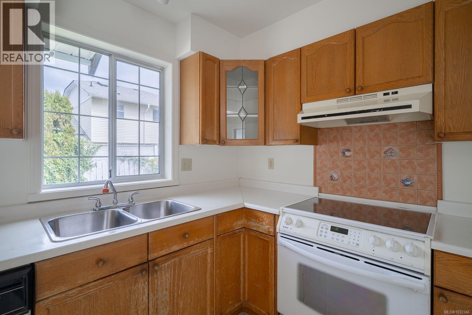 #7 3031 SHERMAN RD - Image 3