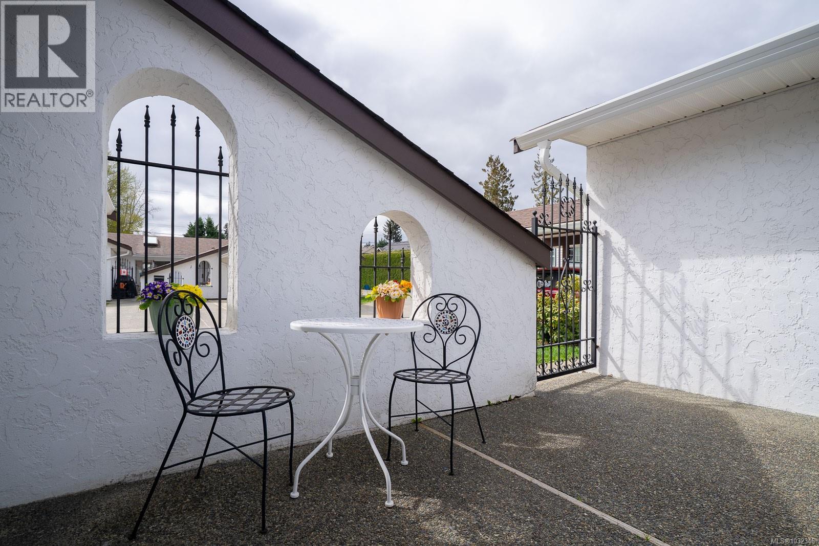 #7 3031 SHERMAN RD - 16