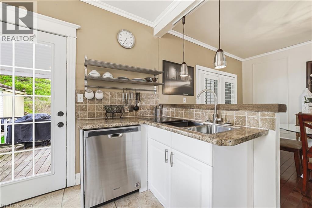 30 GRAND Avenue - 8