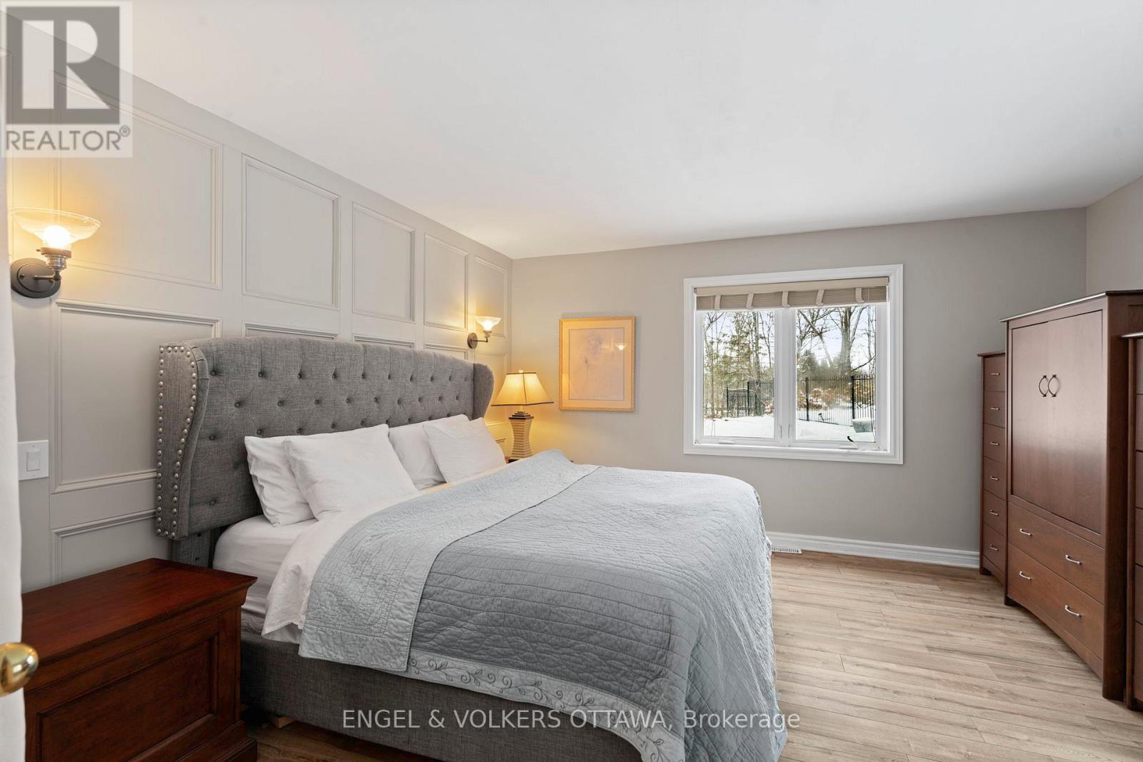 3 HAZELWOOD WAY - 21