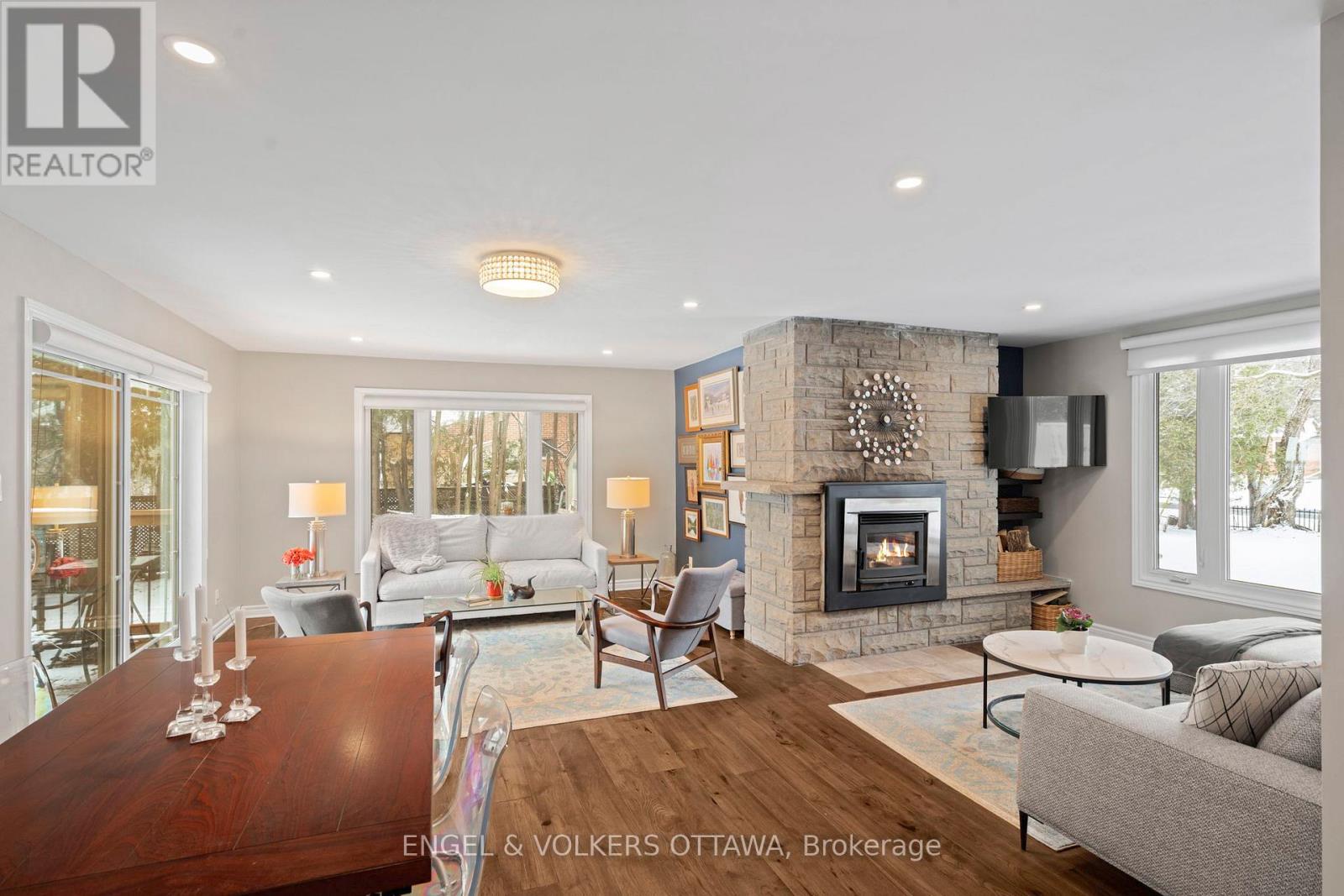 3 HAZELWOOD WAY - 3