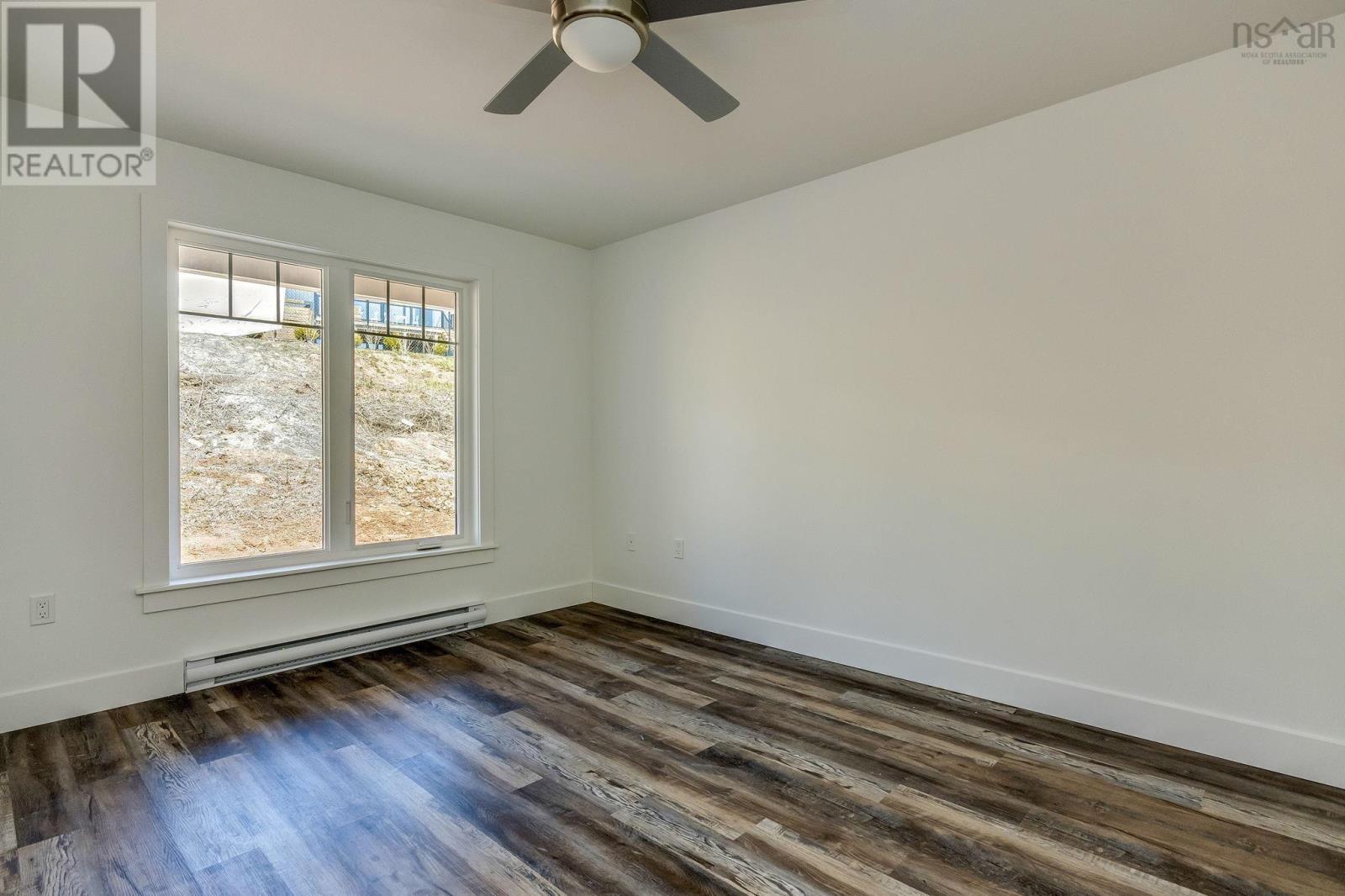 Property 30 of 48 of 38 Leaside Court