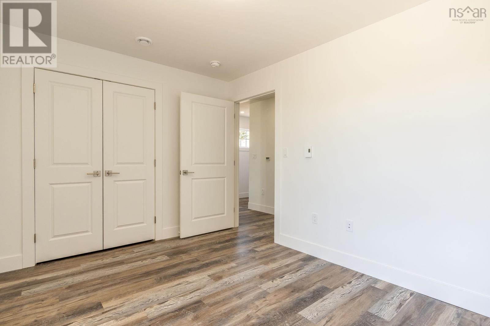 38 LEASIDE COURT - 38