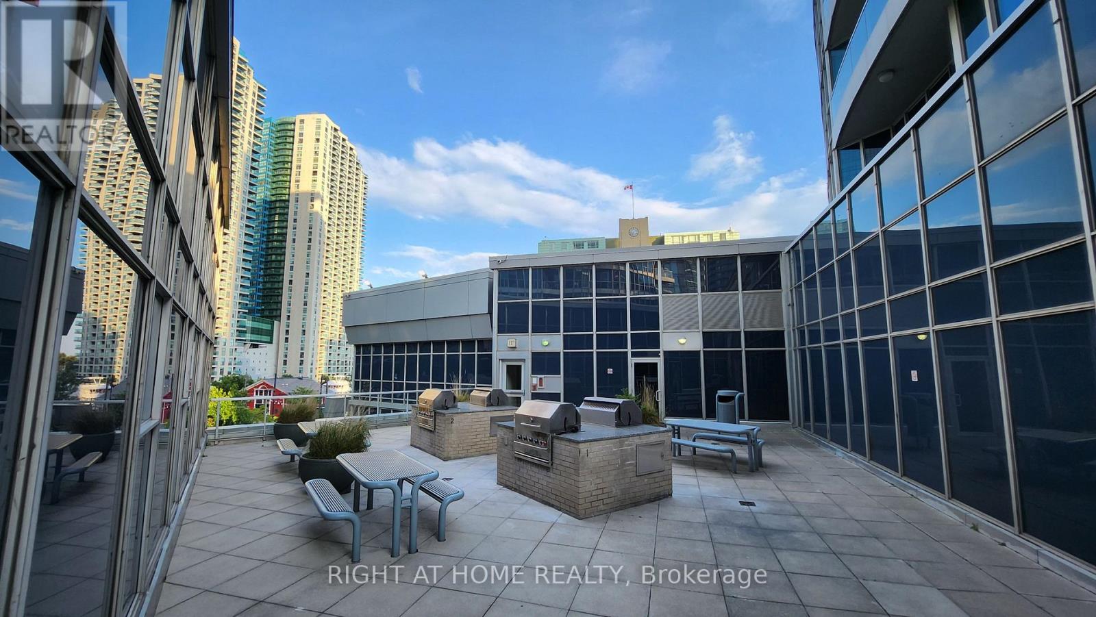 #1912 8 YORK STREET - 4