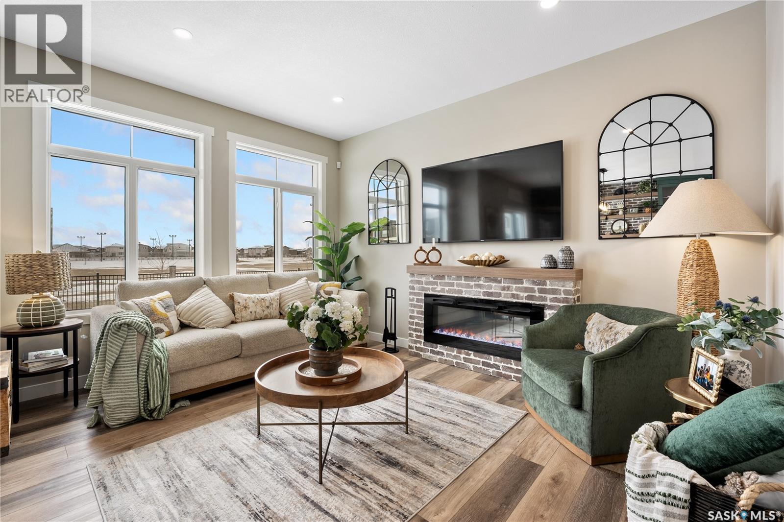 418 KINLOCH CRESCENT - 16