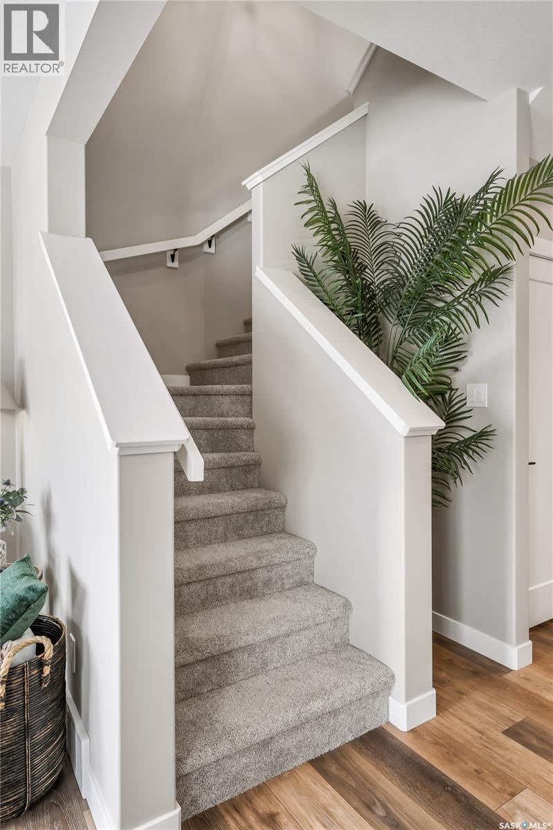 418 KINLOCH CRESCENT - 27