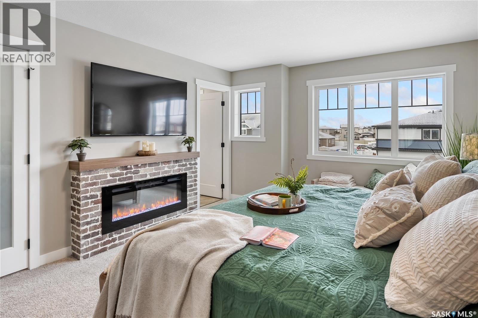 418 KINLOCH CRESCENT - 37