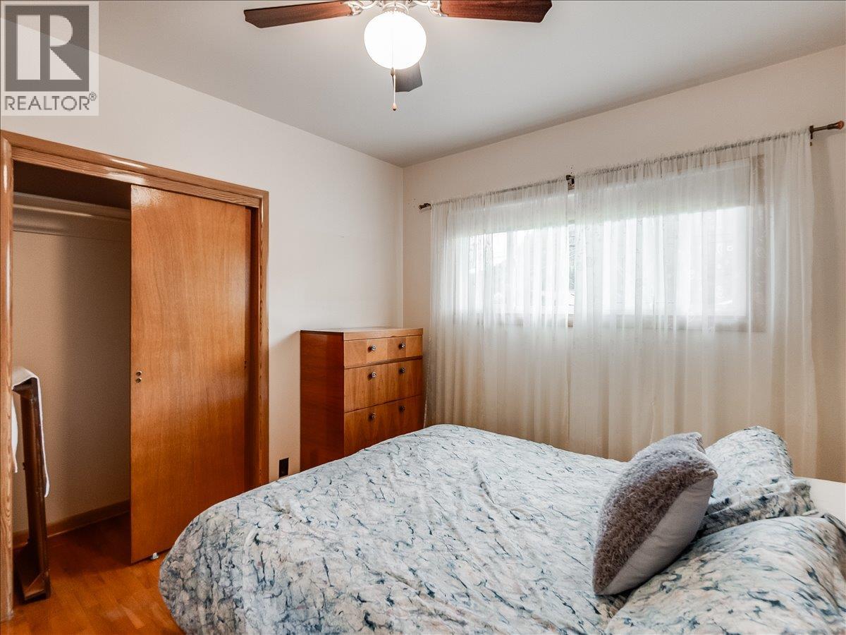 3410 CARNATION DRIVE - 18